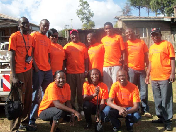 2010 Nuru Center Kikapu Volunteers